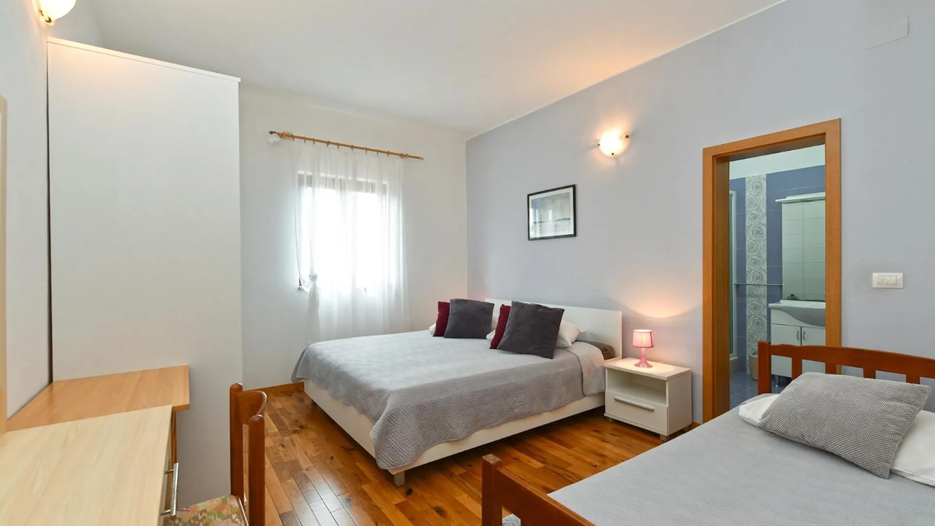 Holiday home Villa Kavran 1187