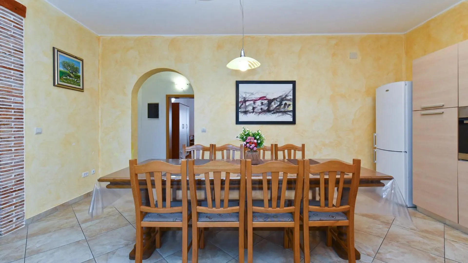 Villa Kavran 1187 0*,